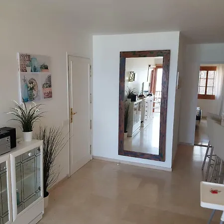Playa Del Duque In 1st Sea Line Directly On The Beach, Heated Pool, Wifi, Balcony Appartement