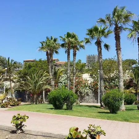 Playa Del Duque In 1st Sea Line Directly On The Beach, Heated Pool, Wifi, Balcony Appartement *