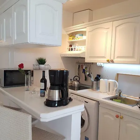 Playa Del Duque In 1st Sea Line Directly On The Beach, Heated Pool, Wifi, Balcony Appartement *